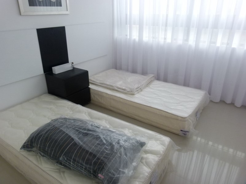 Departamento venta y alquiler en Edificio Chronos de Punta del Este, a pasos de la Playa Brava.